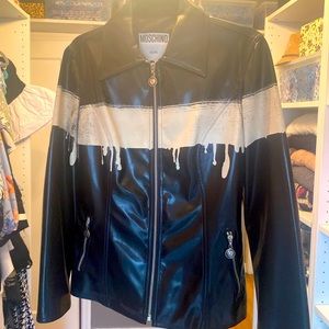 RARE MOSCHINO MINT 2 PC SET